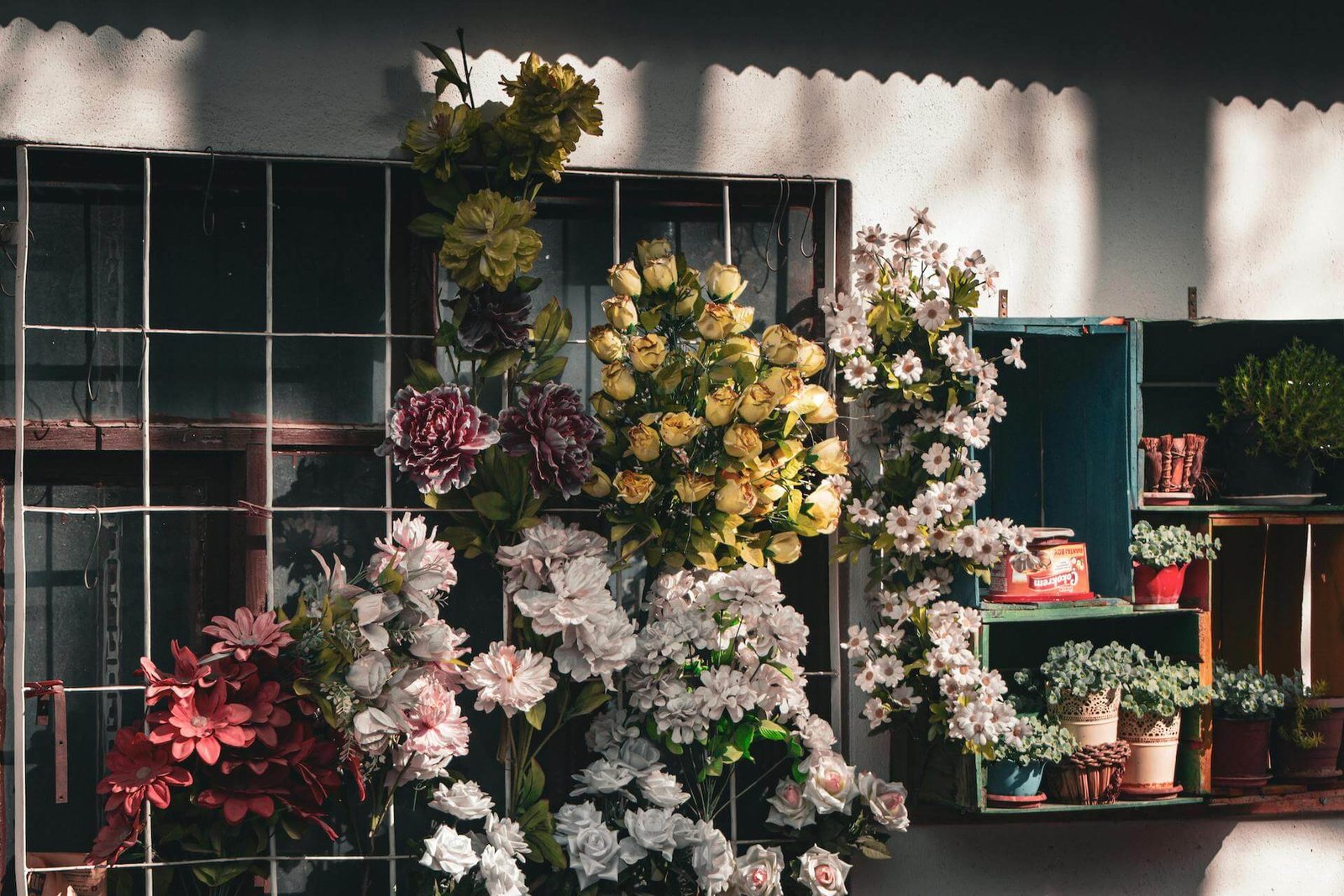 3 progetti fai-da-te giardino primavera mangiatoia uccelli bug hotel nido